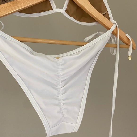 Beach Bunny Hard Summer Bikini - Picture 9 of 13